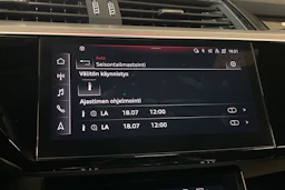Musta Audi Q8 e-tron 2024 kuva 24.