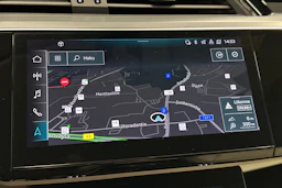 harmaa Audi Q8 e-tron 2024 kuva 26.