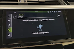 harmaa Audi Q8 e-tron 2024 kuva 31.