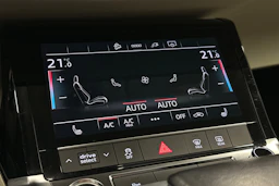 harmaa Audi Q8 e-tron 2024 kuva 33.