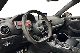 harmaa Audi RS 3 2018 kuva 3.