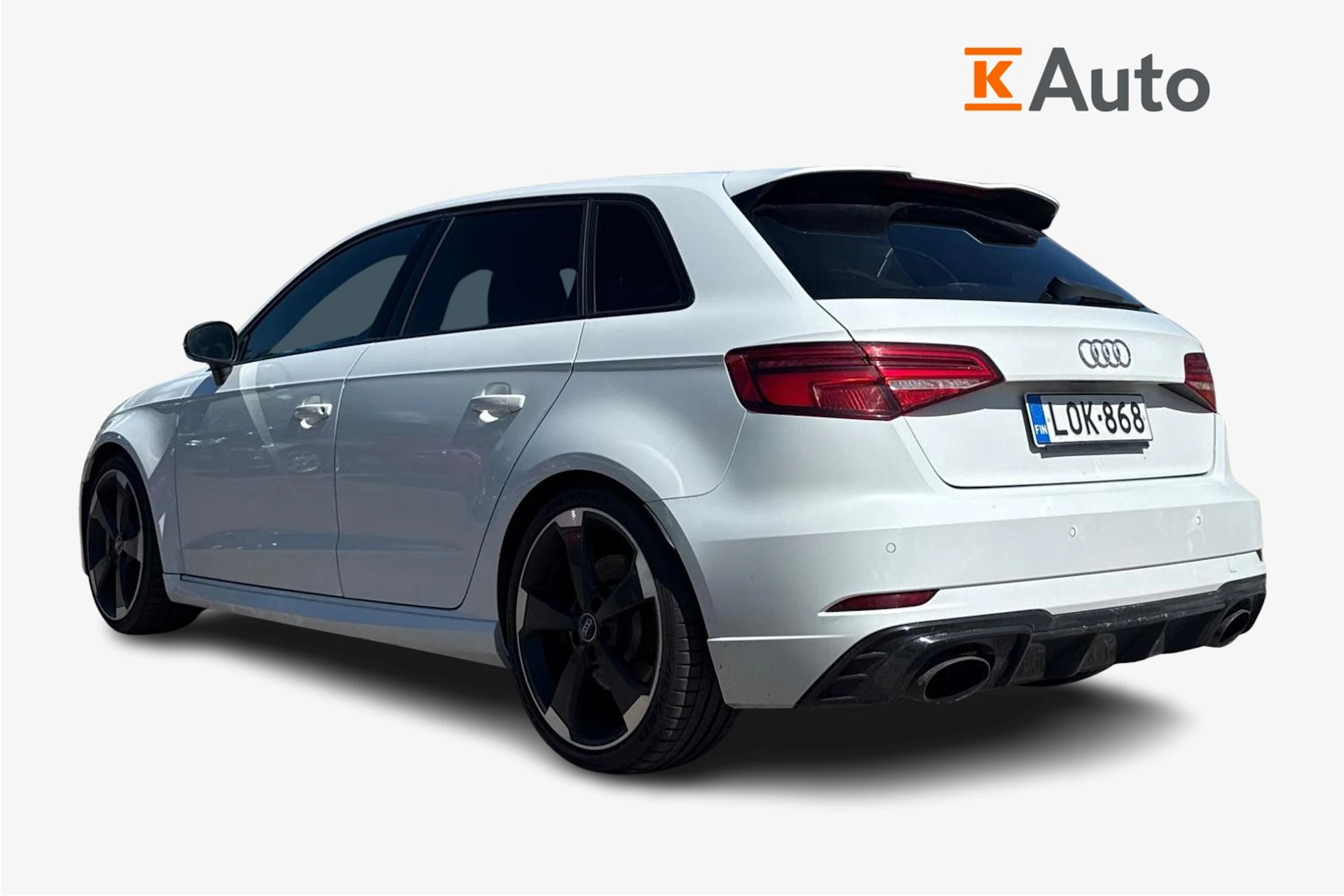 valkoinen Audi RS 3 2018 kuva 2.