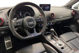 valkoinen Audi RS 3 2018 kuva 6.