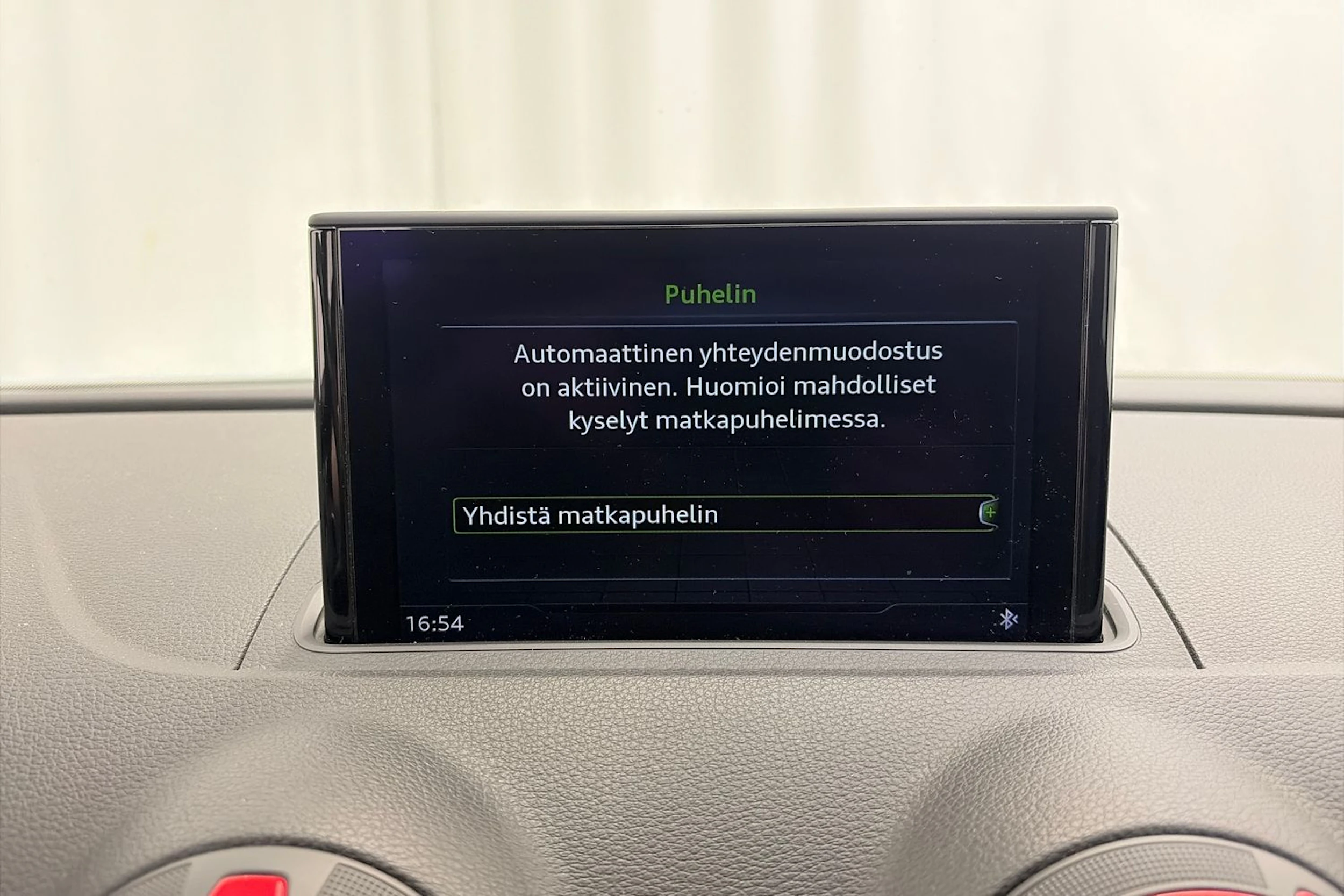 valkoinen Audi RS 3 2018 kuva 19.