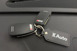 valkoinen Audi RS 3 2018 kuva 29.