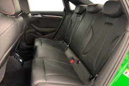 sininen Audi RS 3 2018 kuva 8.