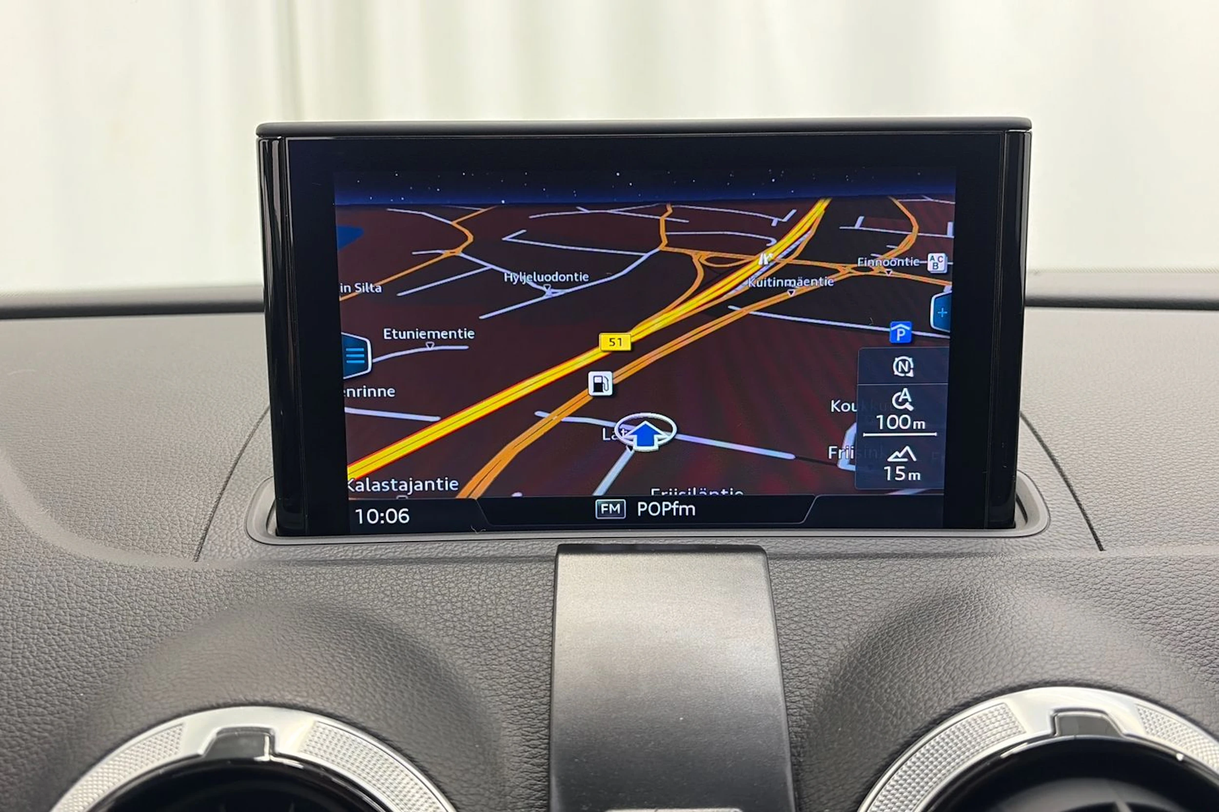 sininen Audi RS 3 2018 kuva 19.