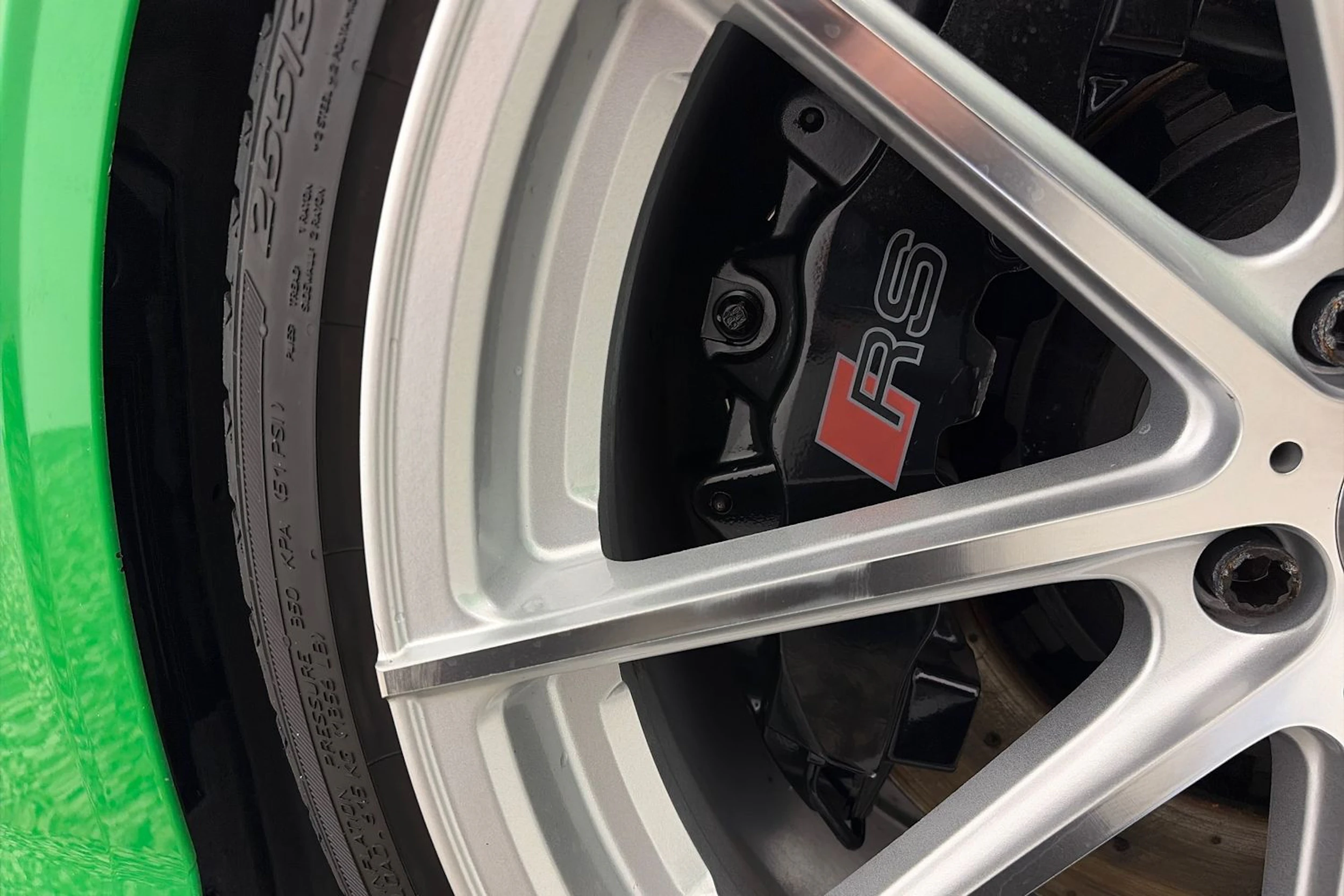 sininen Audi RS 3 2018 kuva 30.