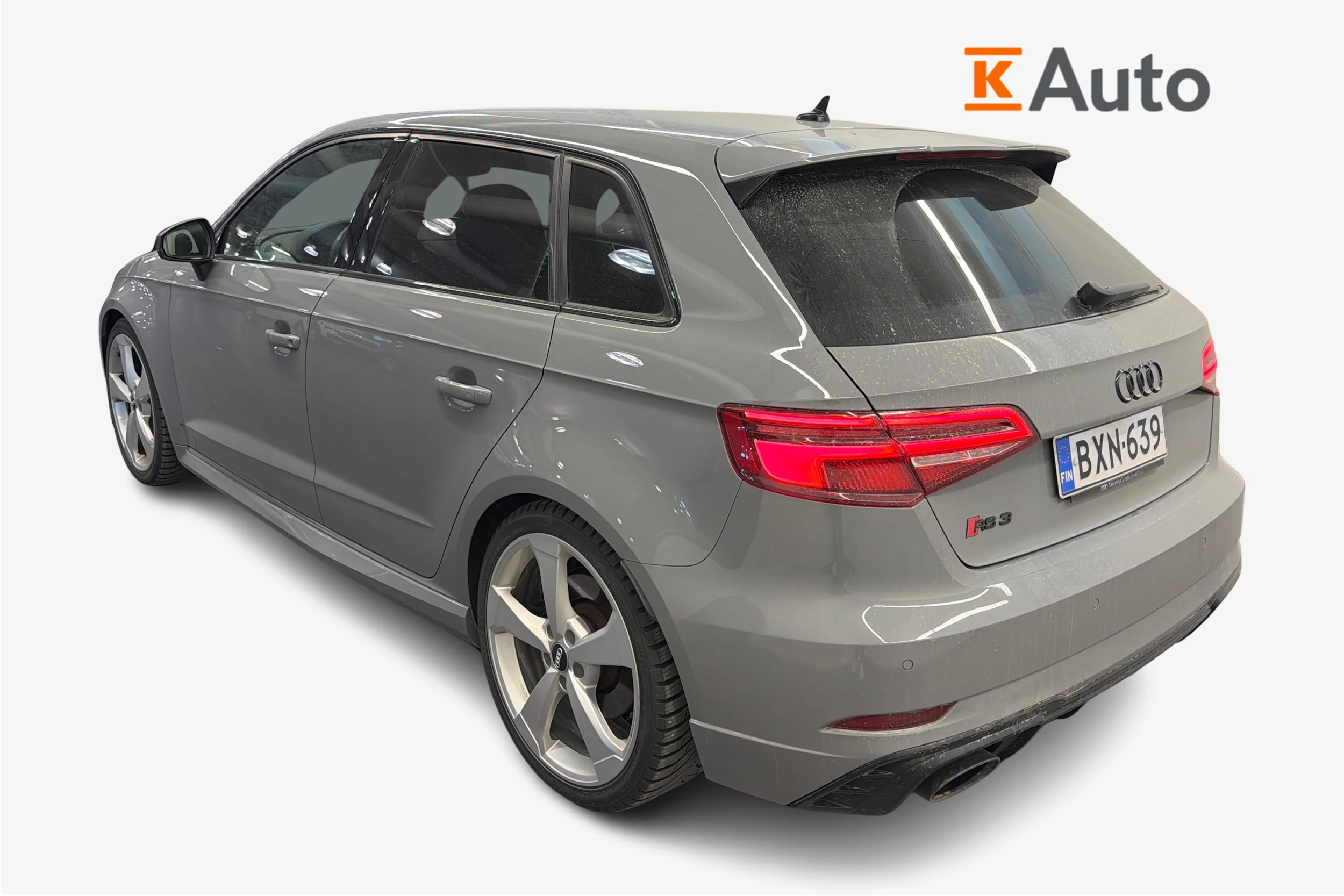 harmaa Audi RS 3 2020 kuva 2.