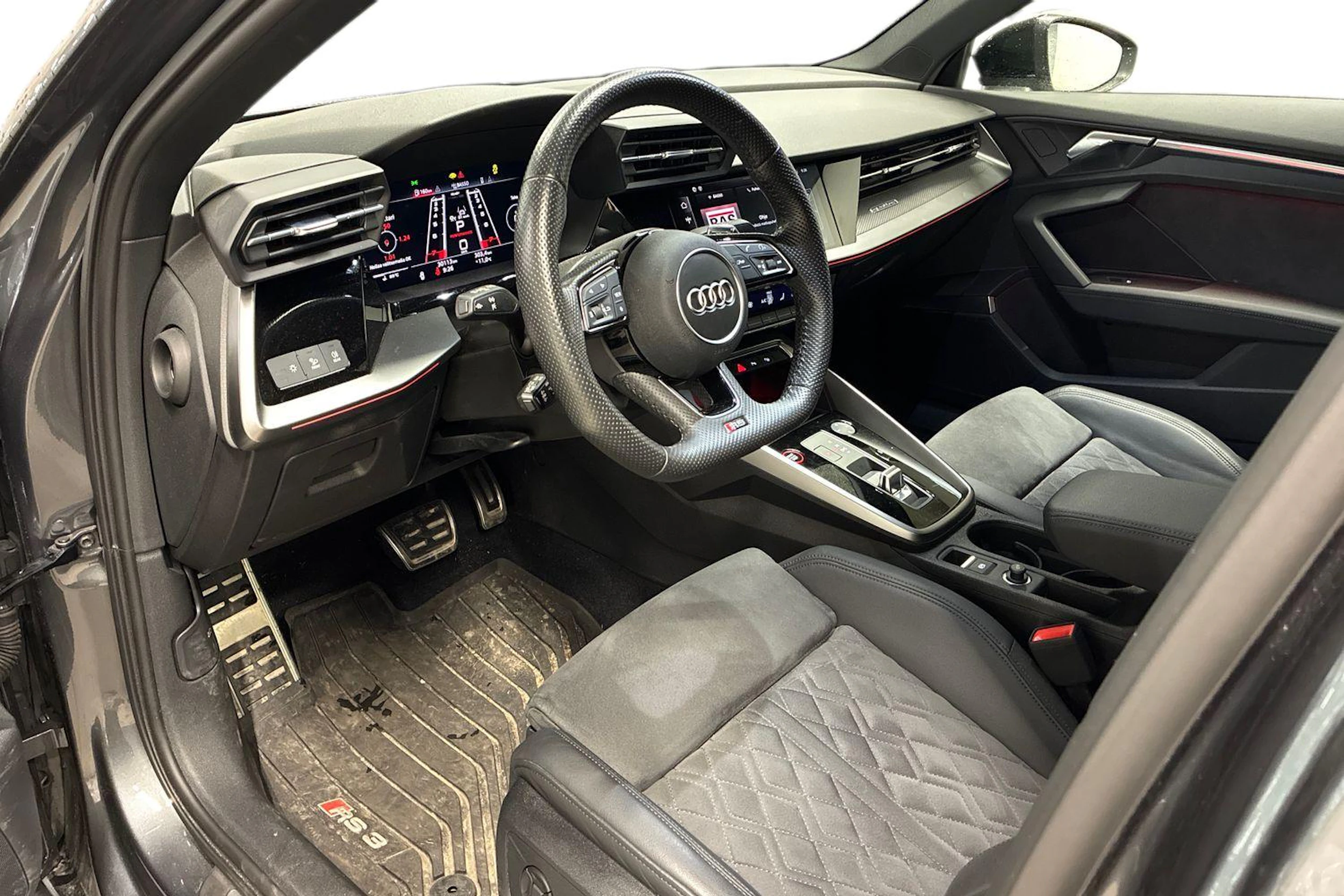 harmaa Audi RS 3 2022 kuva 3.