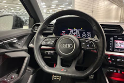 harmaa Audi RS 3 2022 kuva 6.