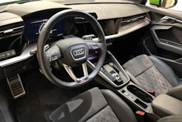 vihreä Audi RS 3 2024 kuva 7.