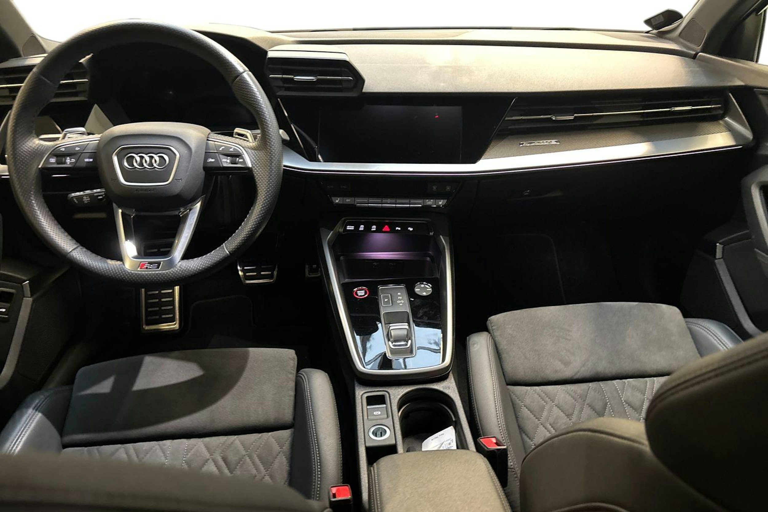 vihreä Audi RS 3 2024 kuva 9.