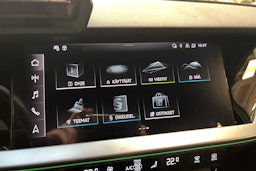 vihreä Audi RS 3 2024 kuva 22.