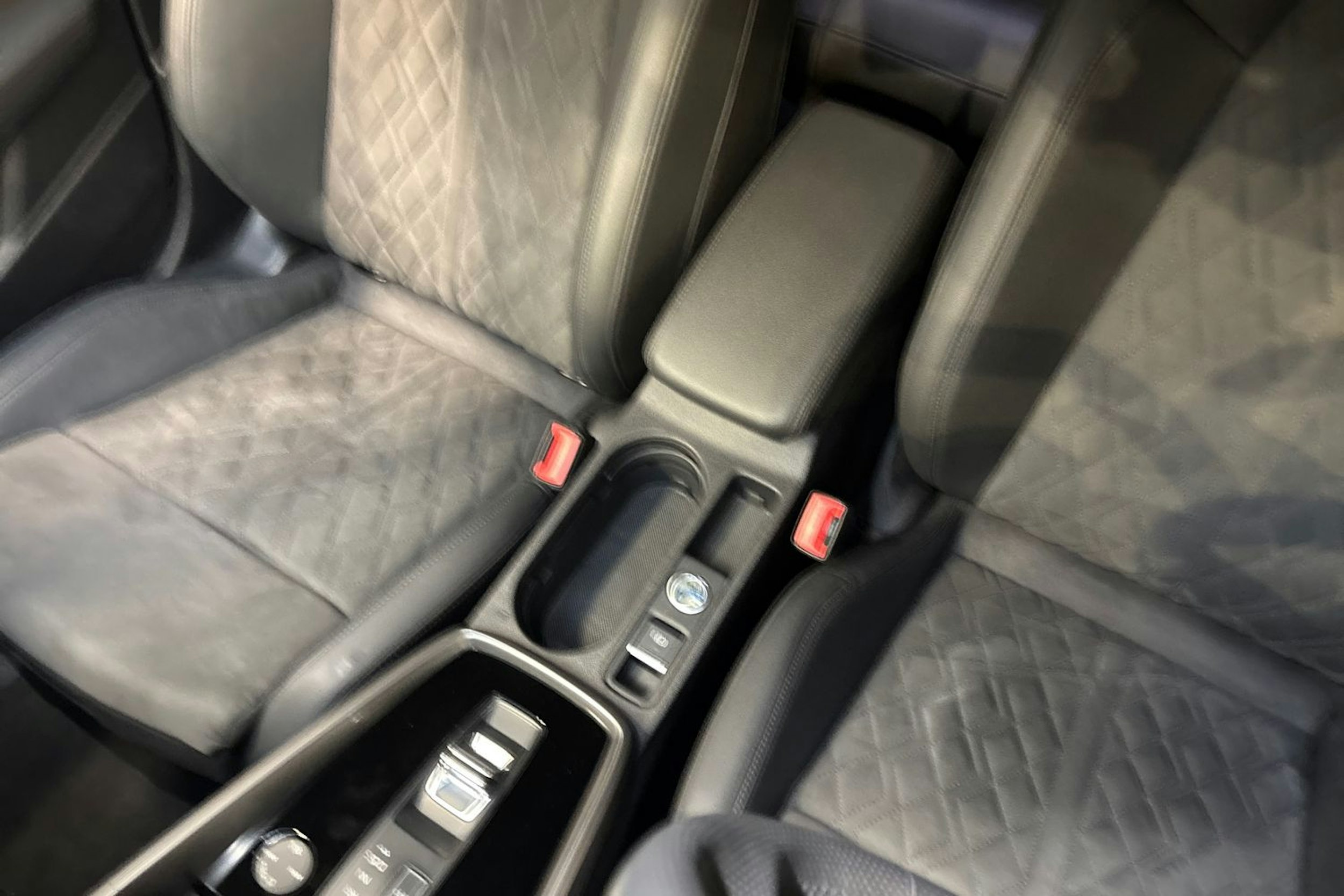 vihreä Audi RS 3 2024 kuva 26.