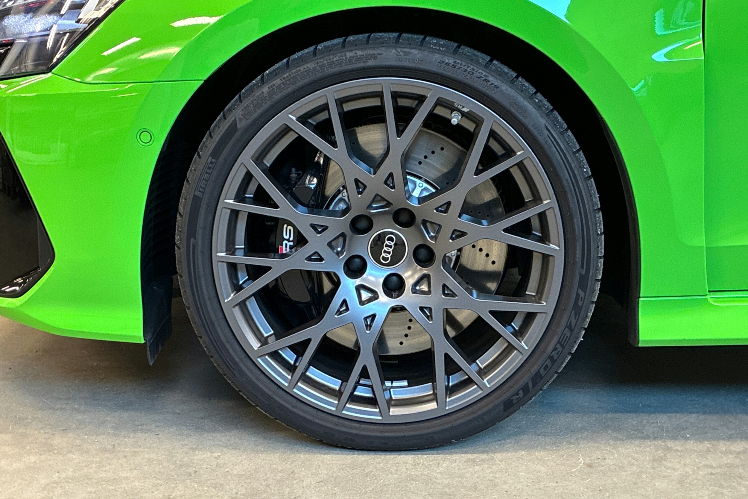 vihreä Audi RS 3 2025 kuva 9.