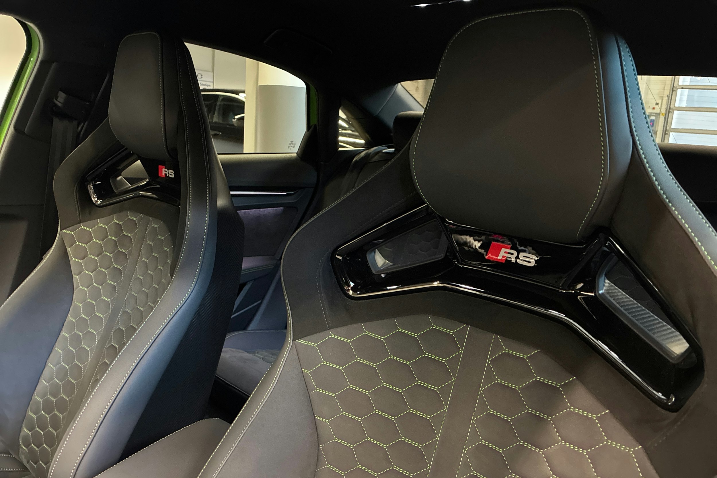 vihreä Audi RS 3 2025 kuva 11.