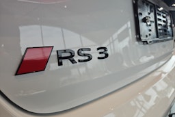 valkoinen Audi RS 3 2025 kuva 12.