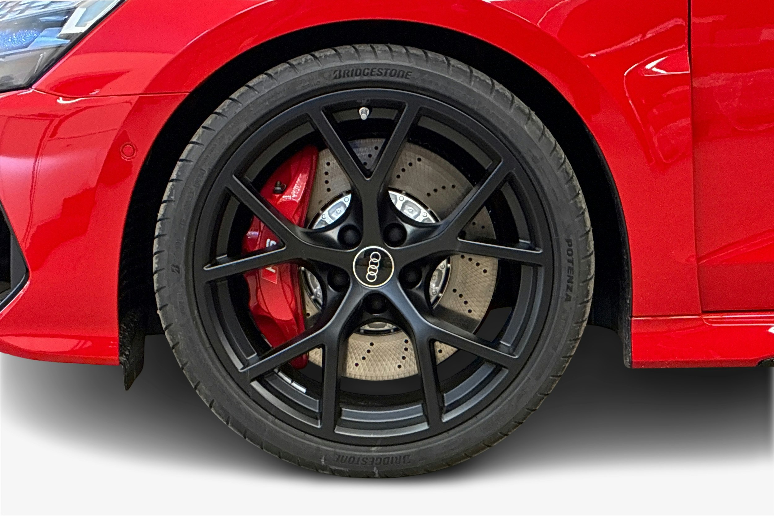 punainen Audi RS 3 2025 kuva 9.
