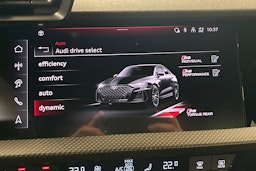 punainen Audi RS 3 2025 kuva 12.