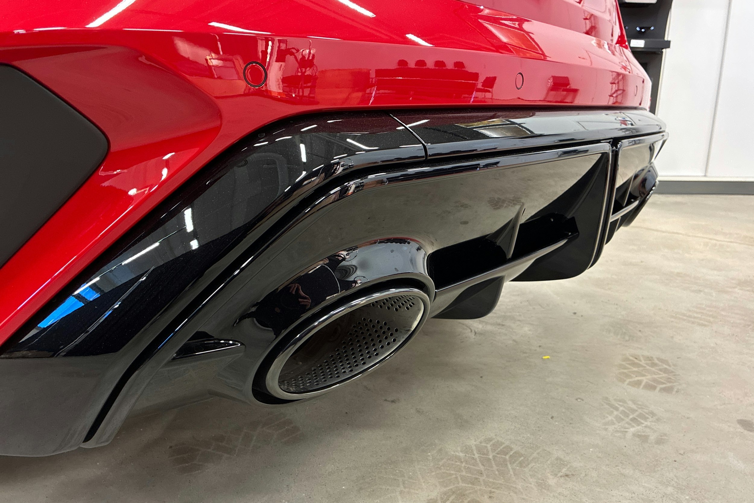 punainen Audi RS 3 2025 kuva 15.