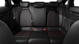 Mythos-musta, metalliväri Audi RS 3 2026 kuva 9.
