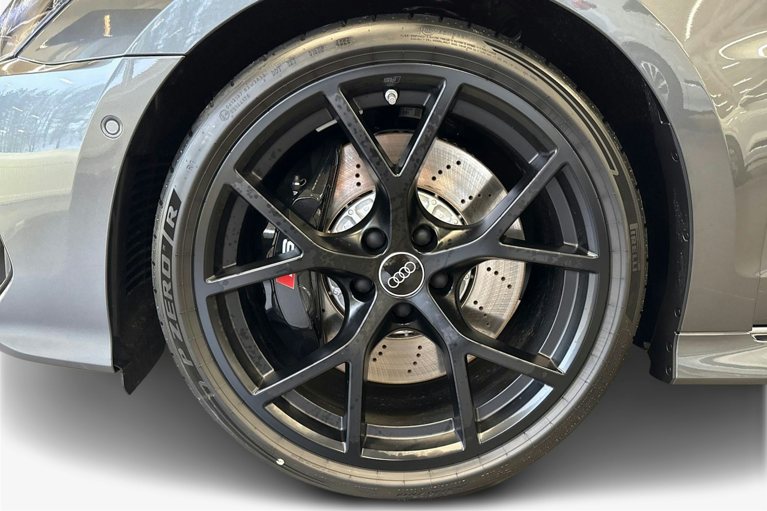 met. harmaa Audi RS 3 2026 kuva 9.