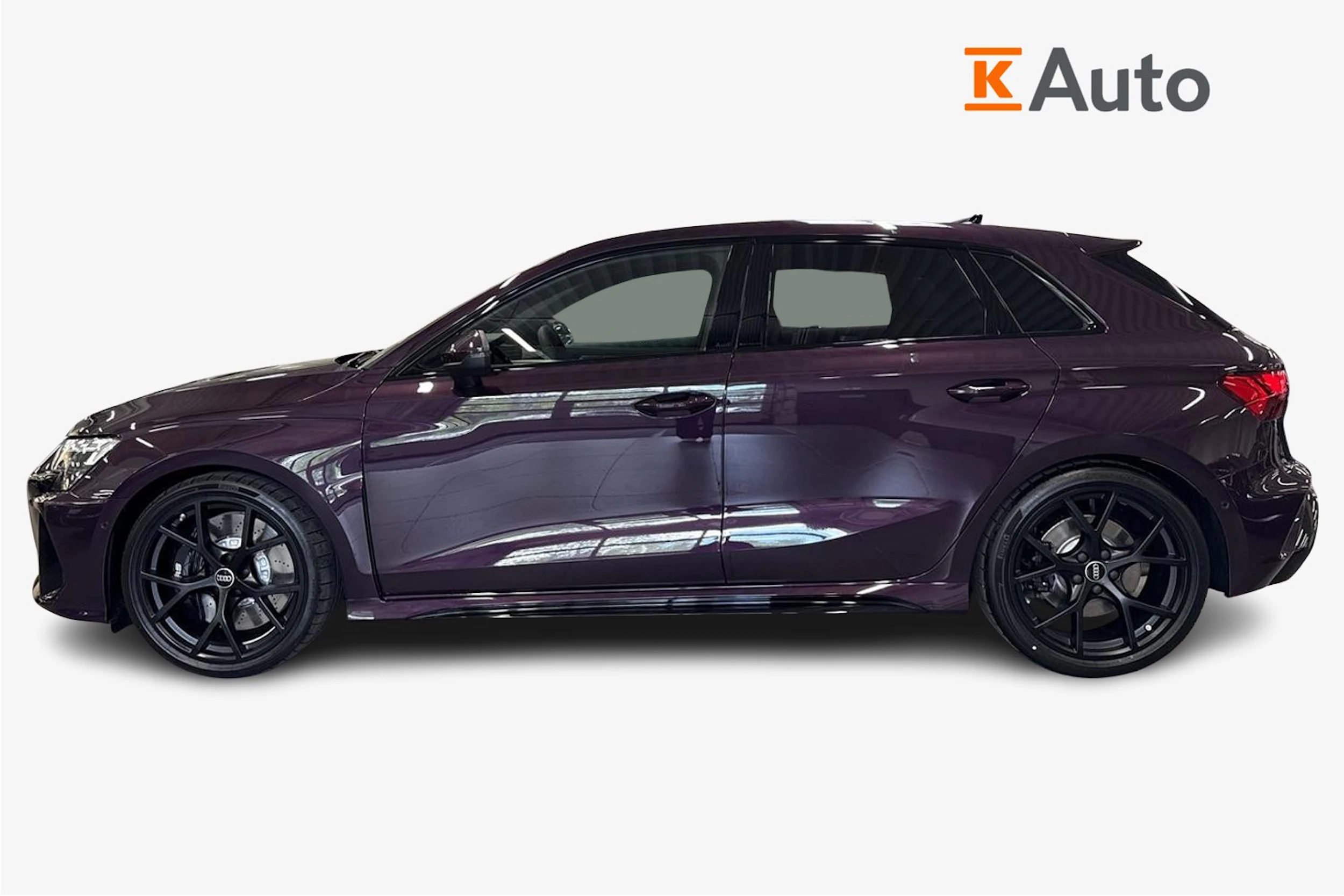met. violetti Audi RS 3 2026 kuva 5.
