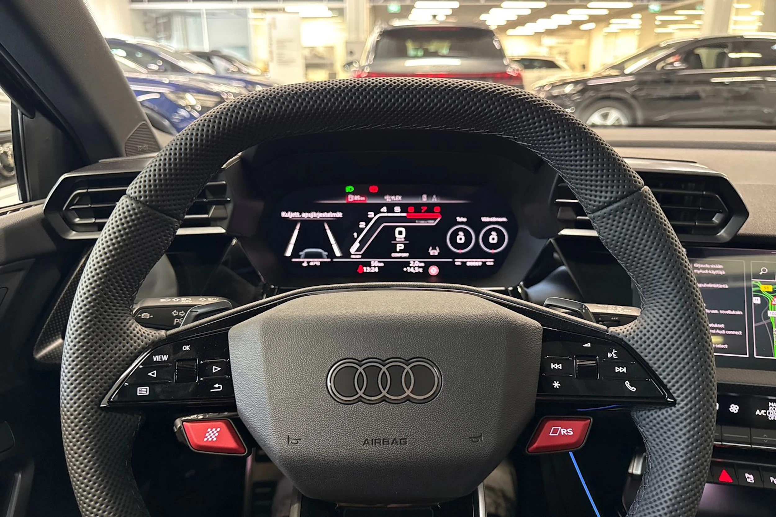 met. violetti Audi RS 3 2026 kuva 16.