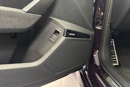 met. violetti Audi RS 3 2026 kuva 17.