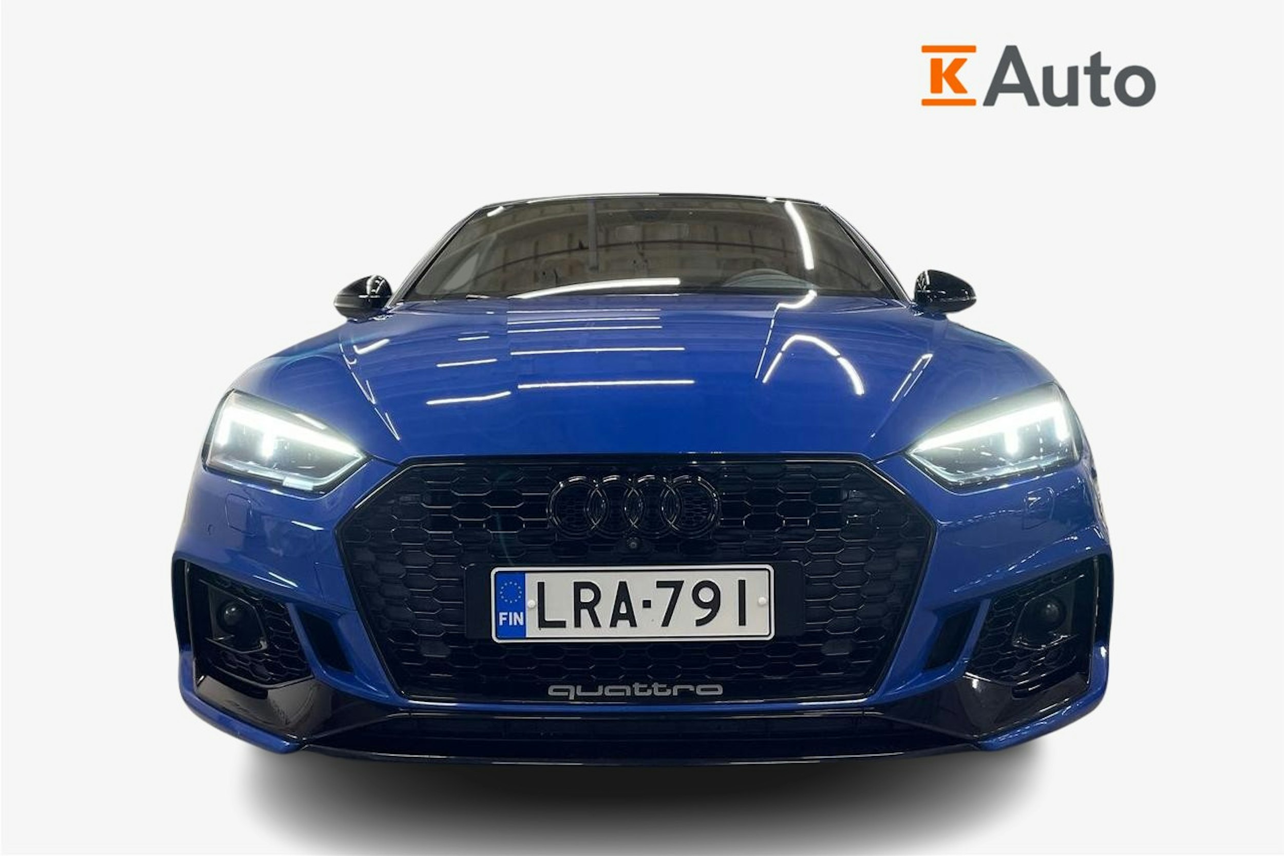 Sininen Audi RS5 2018 kuva 5.
