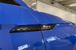 Sininen Audi RS5 2018 kuva 40.