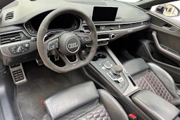 valkoinen Audi RS5 2019 kuva 8.