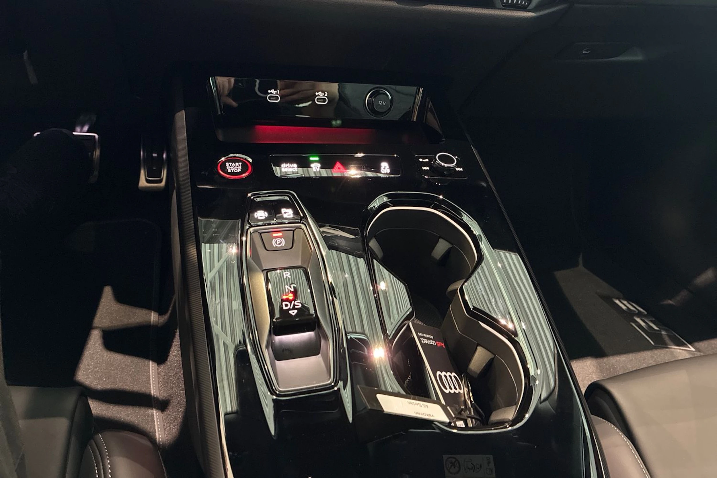 valkoinen Audi RS5 2026 kuva 20.