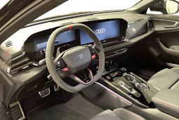 musta Audi RS5 2026 kuva 6.