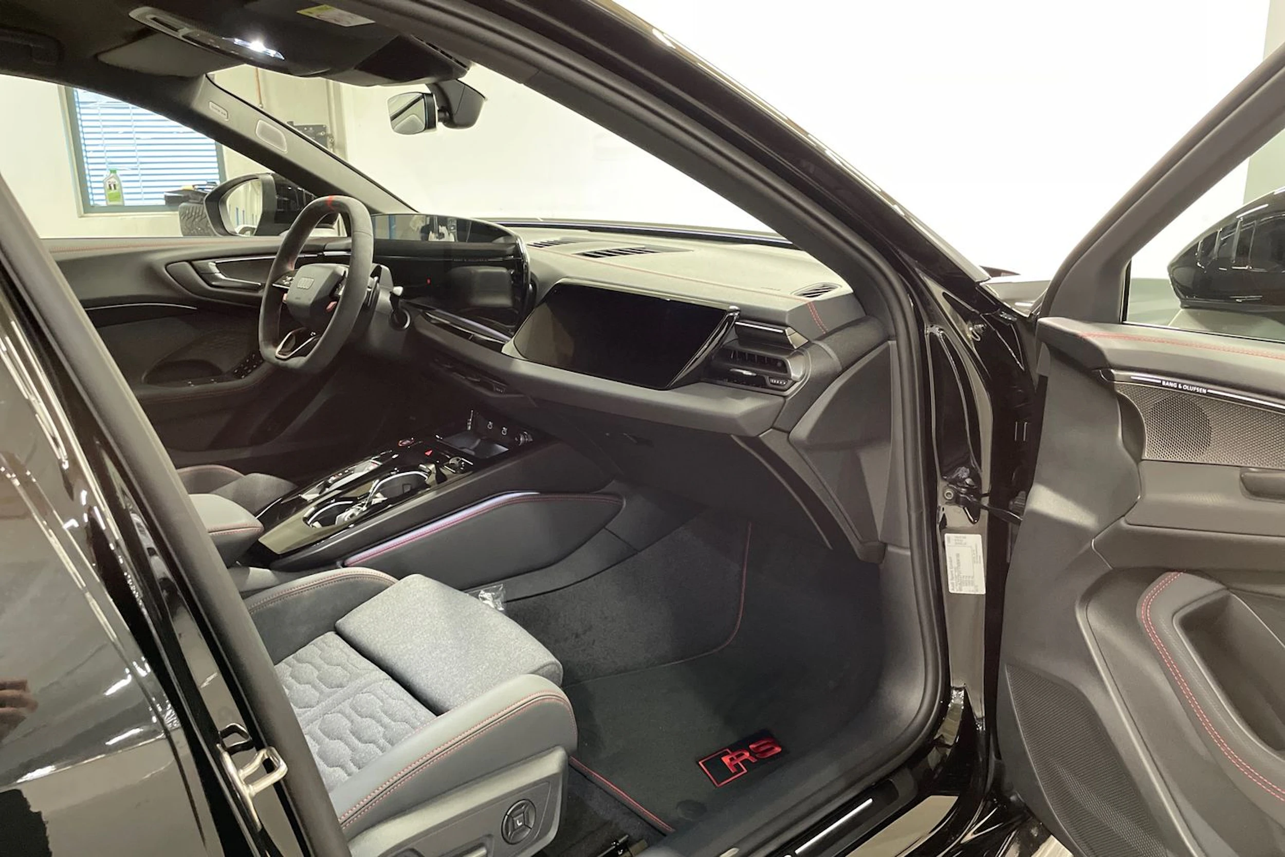 musta Audi RS5 2026 kuva 13.