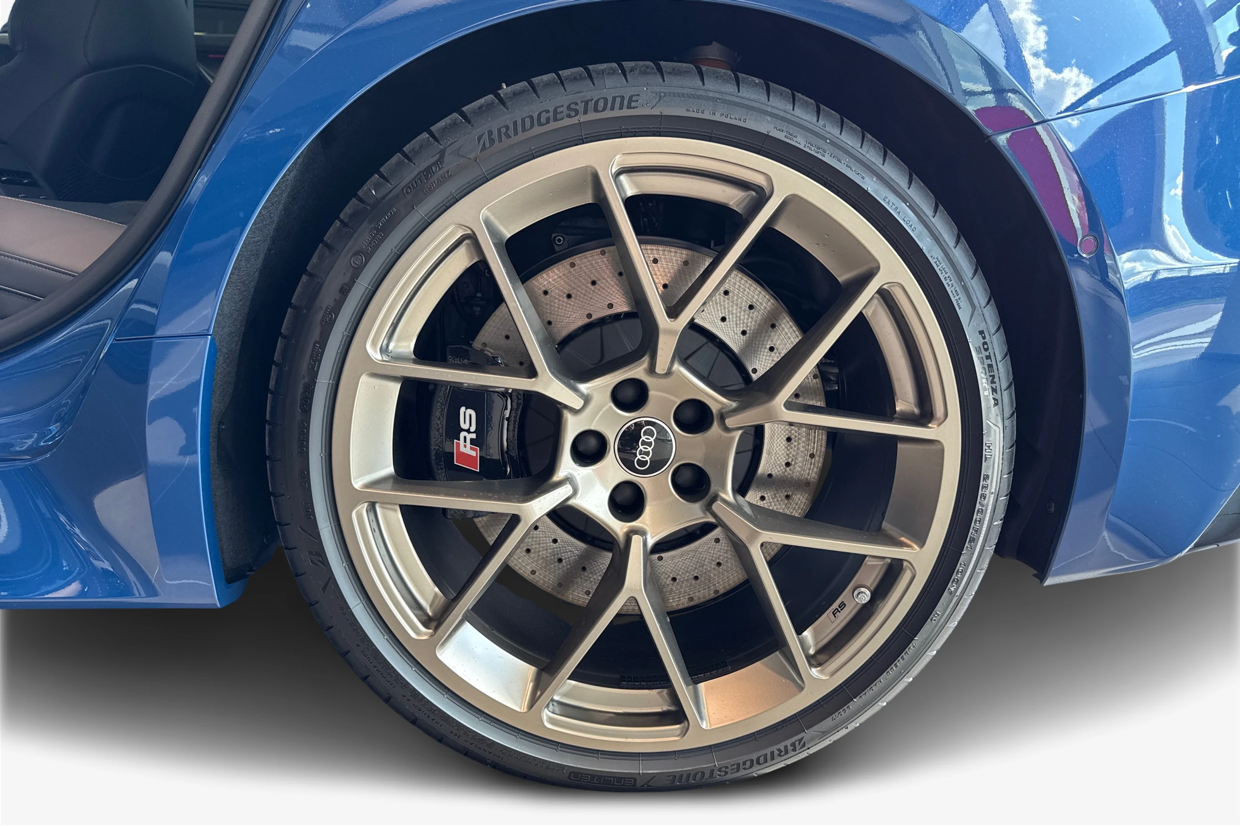 met. sininen Audi RS5 2026 kuva 6.