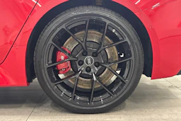 met. punainen Audi RS5 2026 kuva 10.