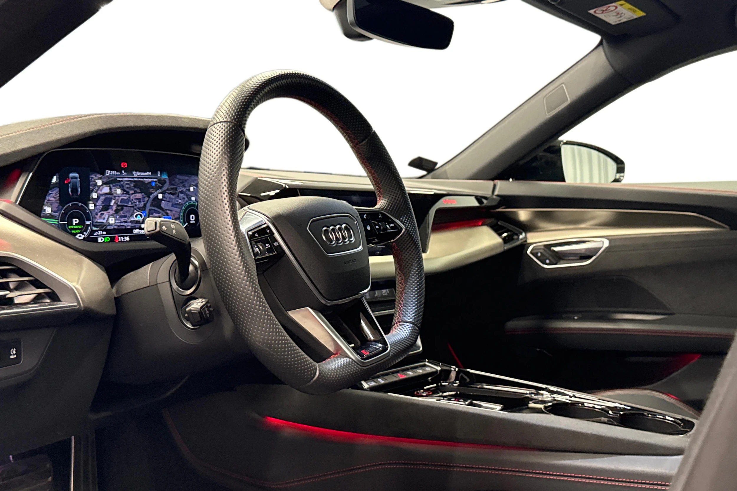 musta Audi RS e-tron 2022 kuva 6.