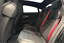musta Audi RS e-tron 2022 kuva 8.