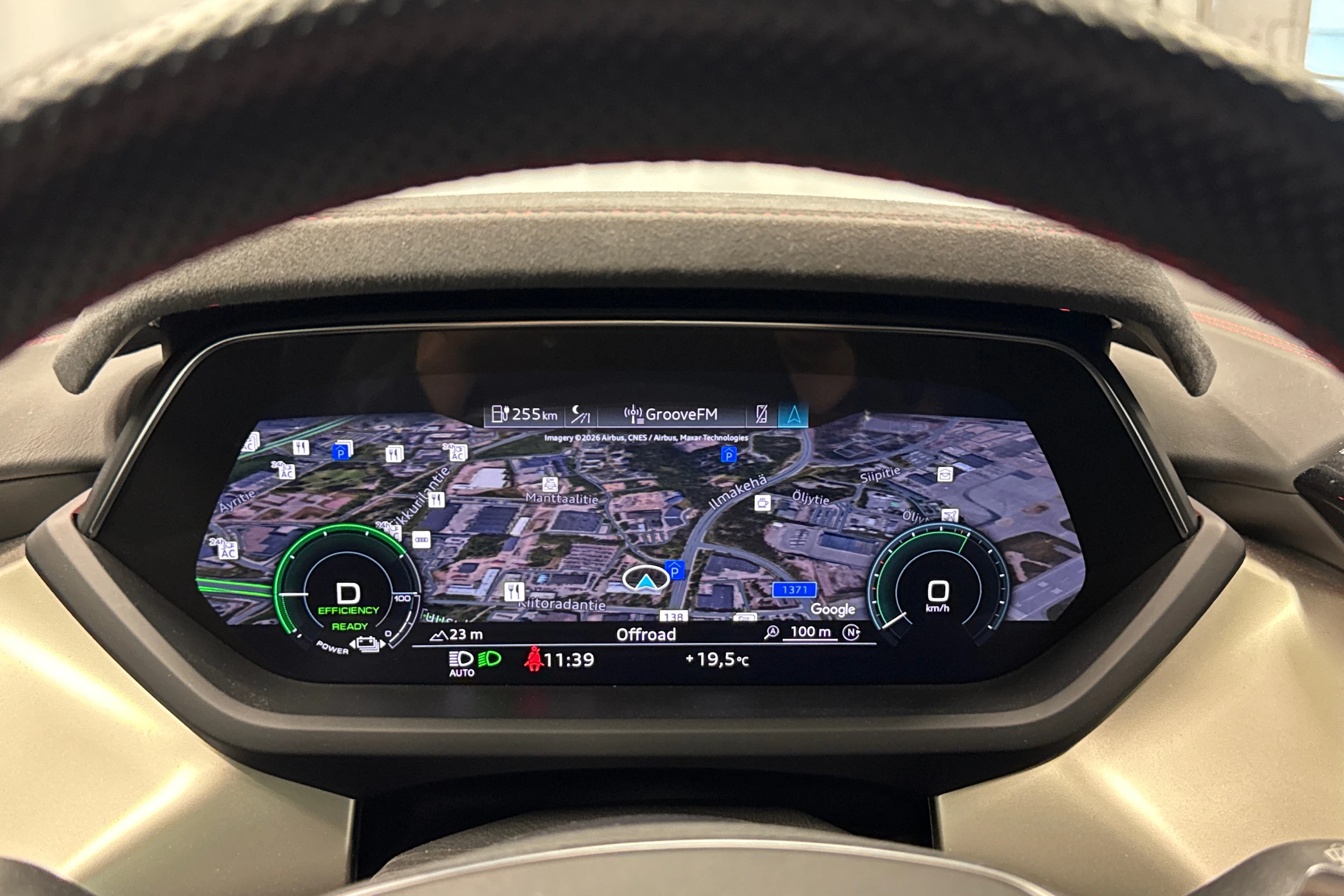 musta Audi RS e-tron 2022 kuva 13.