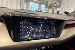 musta Audi RS e-tron 2022 kuva 20.