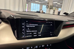 musta Audi RS e-tron 2022 kuva 22.