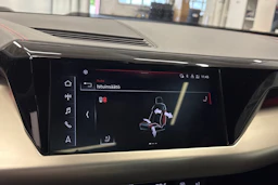 musta Audi RS e-tron 2022 kuva 28.