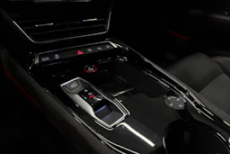 musta Audi RS e-tron 2022 kuva 32.