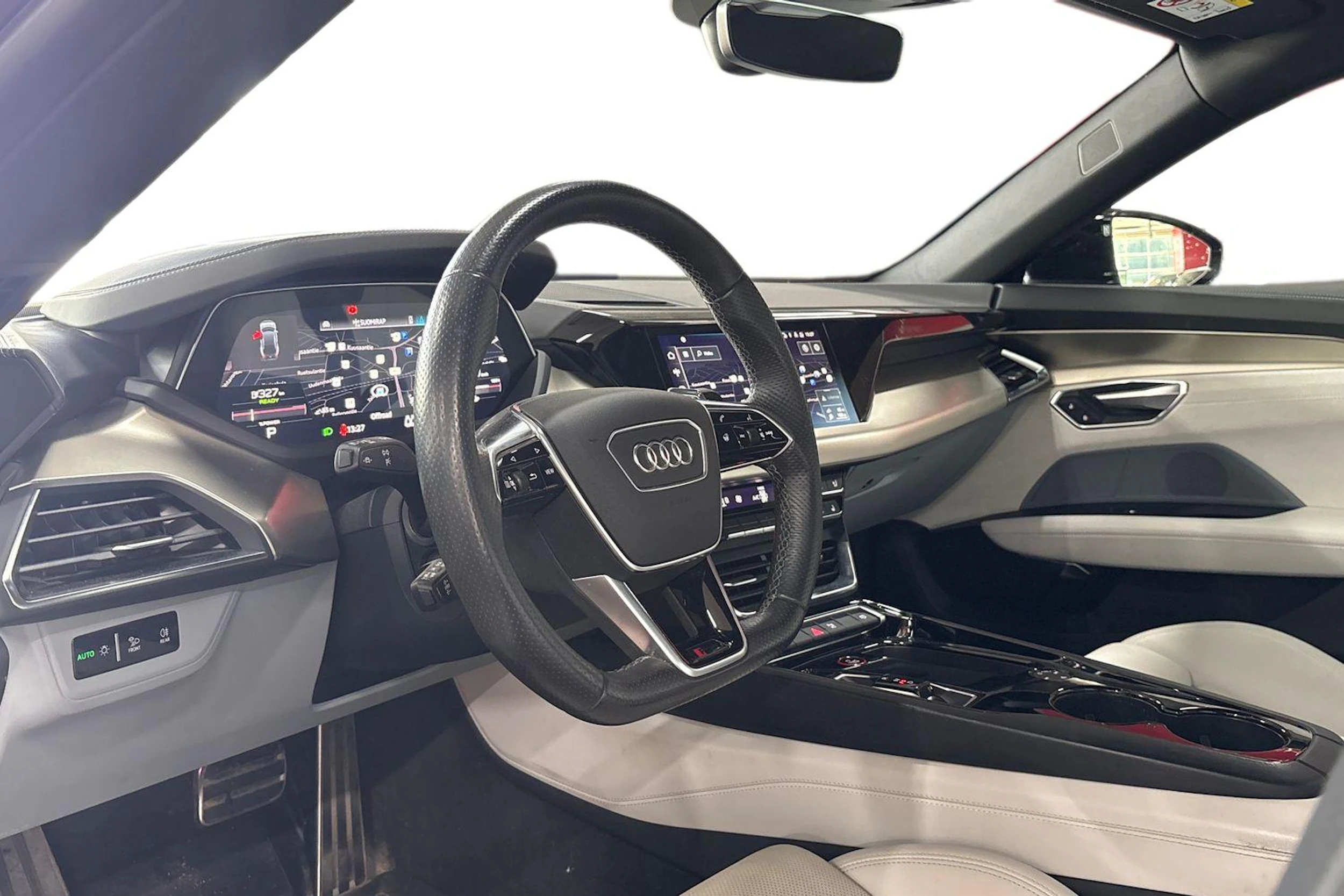 punainen Audi RS e-tron GT 2022 kuva 3.