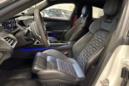 valkoinen Audi RS e-tron GT 2022 kuva 17.