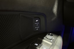 valkoinen Audi RS e-tron GT 2022 kuva 18.