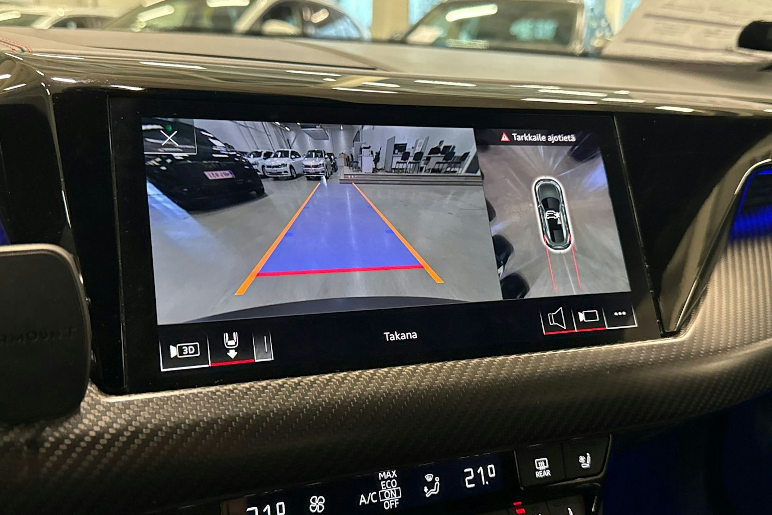 valkoinen Audi RS e-tron GT 2022 kuva 25.