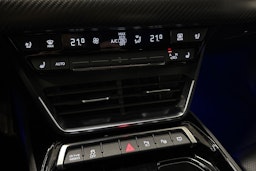 valkoinen Audi RS e-tron GT 2022 kuva 29.